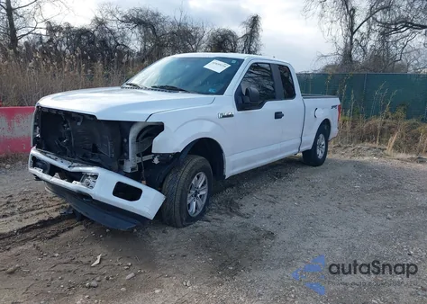 2015 Ford F-150 Xl z USA, uszkodzony, nr VIN 1FTEX1E88FKD33260